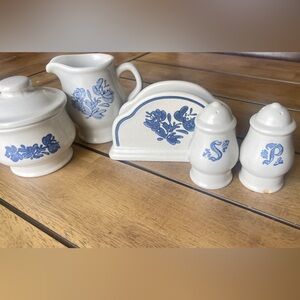 Vintage Pfaltzgraff Yorktowne Blue Floral Stoneware set of 5